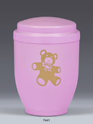 7441, KINDERURNE, KLEINURNE, ROSA, TEDDY BÄR, GOLDFARBIG, LANDWEHR, SCHLICHTE URNE IN ROSA UND EINEM AUFGEKLEBTEM TEDDY BÄR. BESTATTUNGSZUBEHÖR, BÜNDE,
